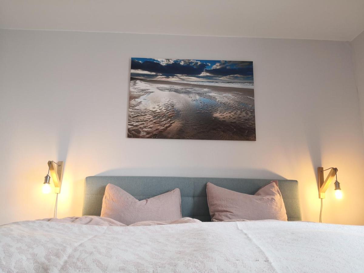 Ferienwohnung Fuer Grosse Familien Im Haus Akunak Büsum Exterior foto